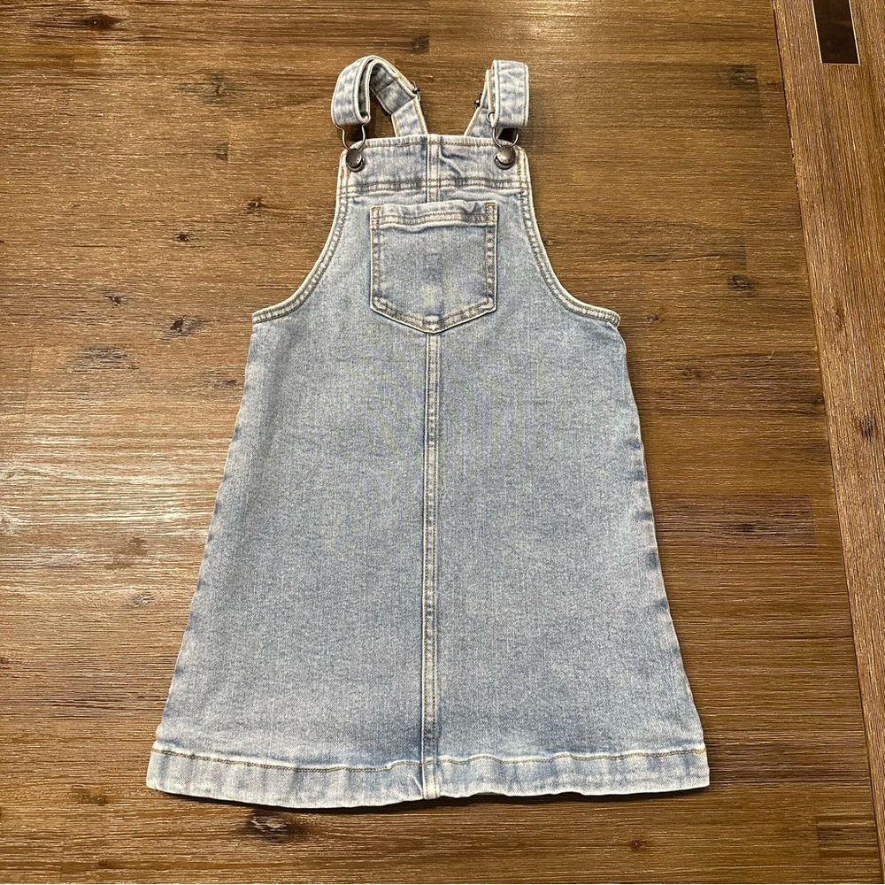 3/27$ Joe Fresh Light Wash Blue Kids Overall Dress size M (7/8)